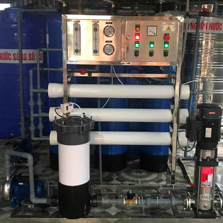 Dây Chuyền Lọc Nước Đóng Chai 750 lít/giờ